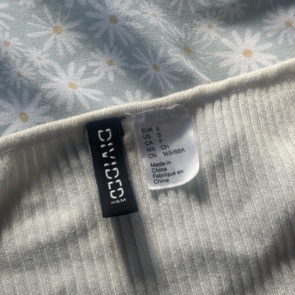 H&M Cream Ribbed Long Sleeve Top - Picture 3 of 3